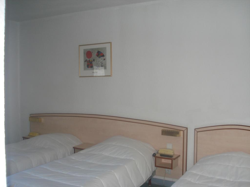 Le Terminus Hotel Tarascon Exterior photo